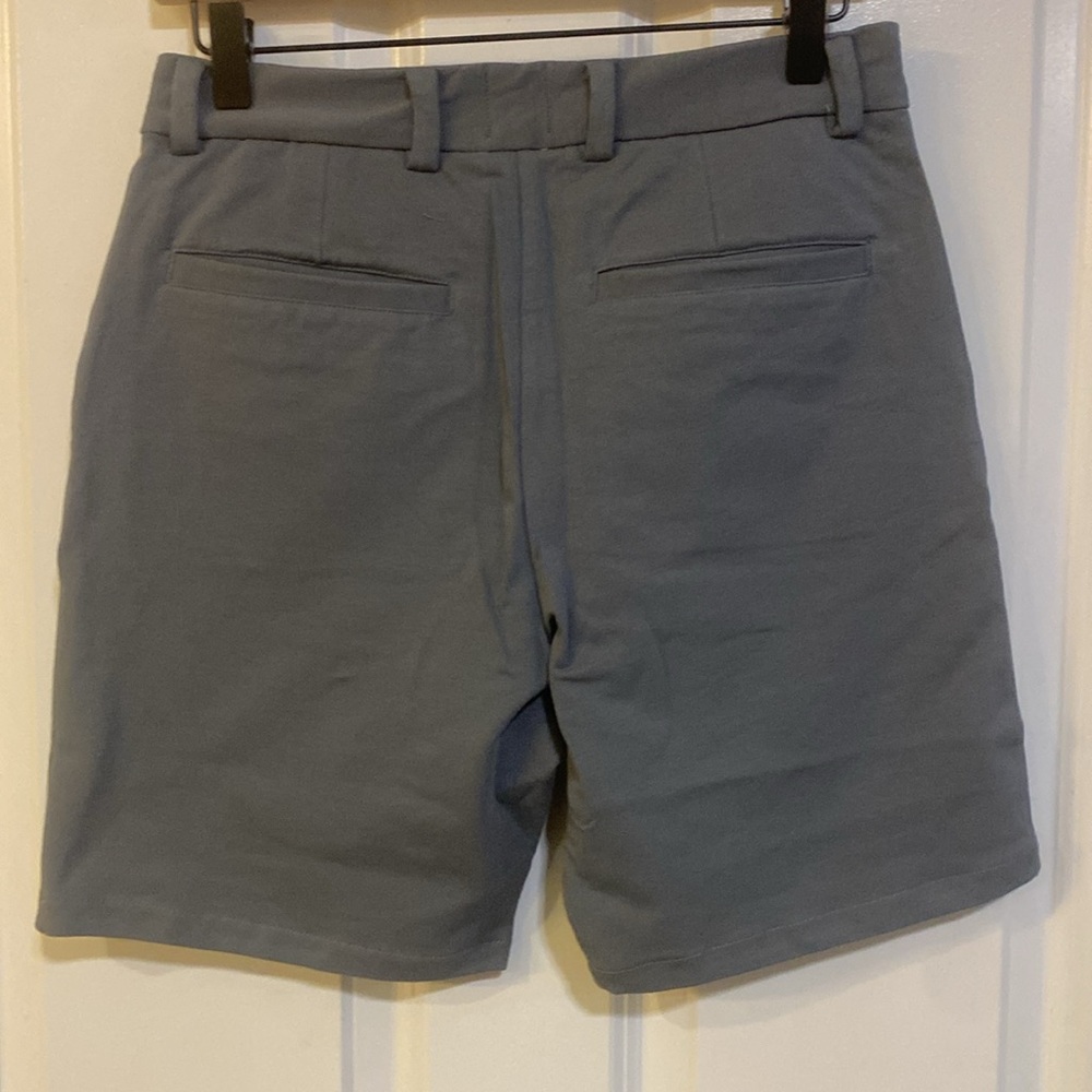 Golf Shorts - Picture 2 of 3